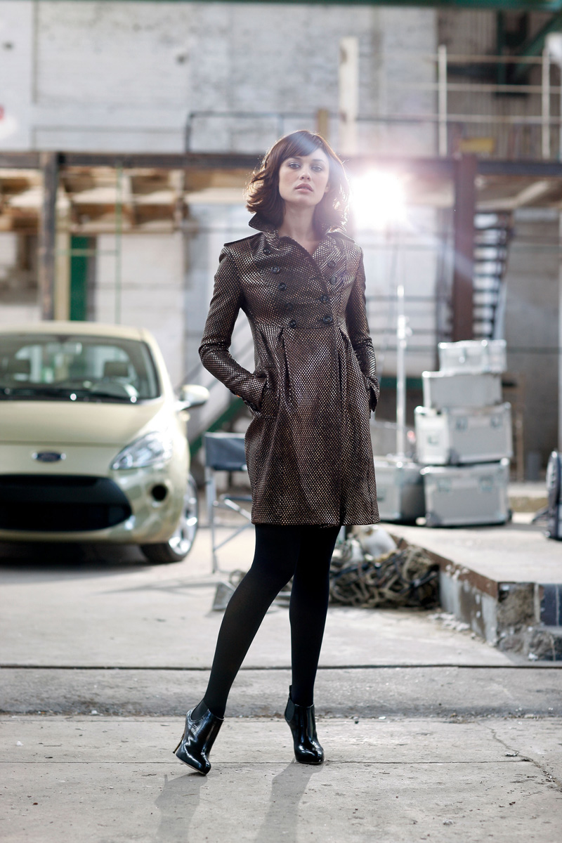 Авто обои Ford Olga Kurylenko and the Ford Ka