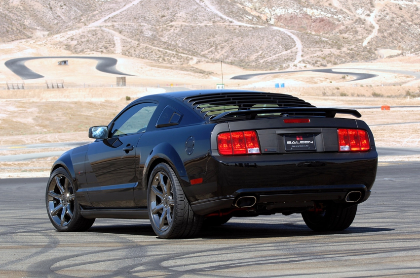 Авто обои Ford Saleen Dark Horse Mustang 2009