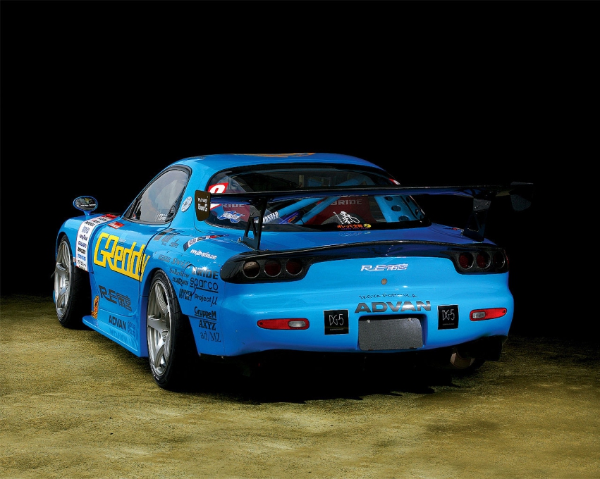 Авто обои Mazda Mazda RX7 Drift Car