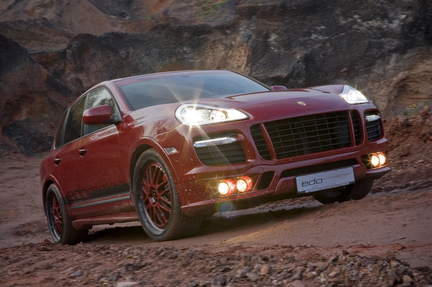 Авто обои Porsche Edo Competition Porsche Cayenne GTS