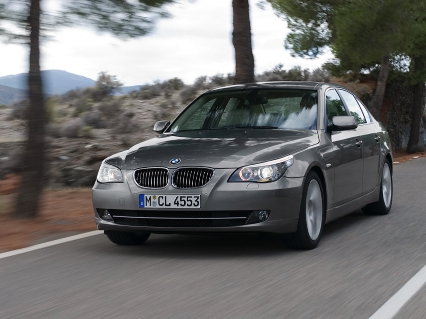 Авто обои BMW 2008 BMW 5 Series
