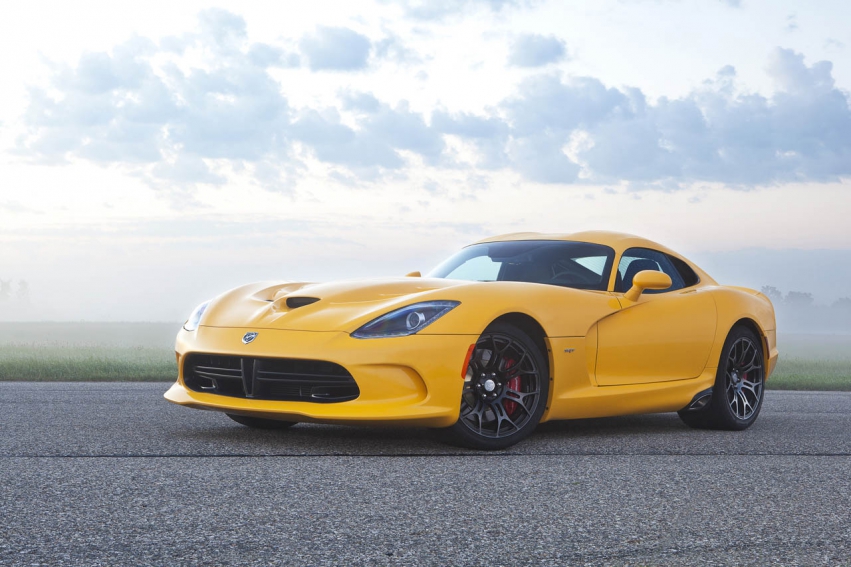 Авто обои Dodge SRT Viper 2013