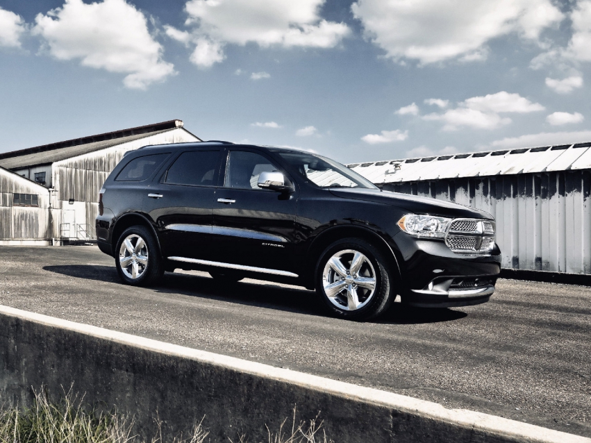 Авто обои Dodge Durango SUV 2010 