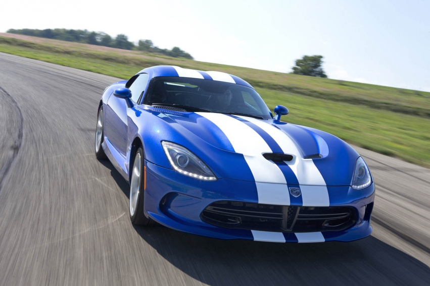 Авто обои Dodge SRT Viper 2013