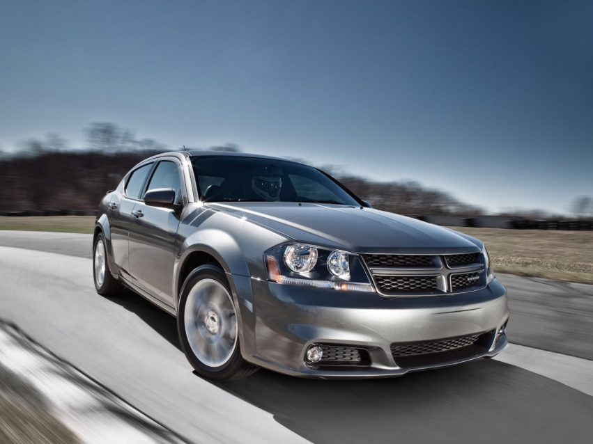 Авто обои Dodge Avenger Sedan 2010