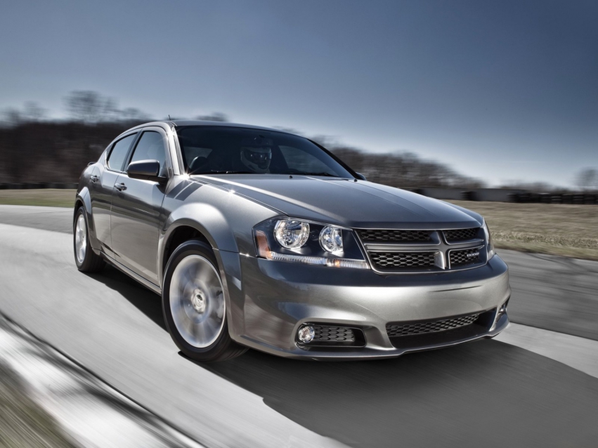 Авто обои Dodge Avenger Sedan 2010