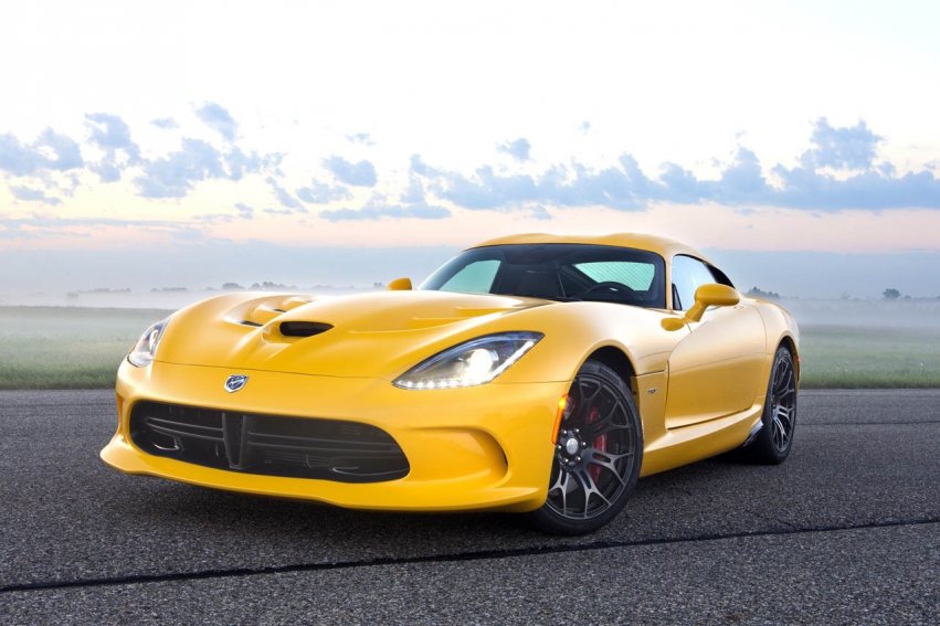 Авто обои Dodge SRT Viper 2013