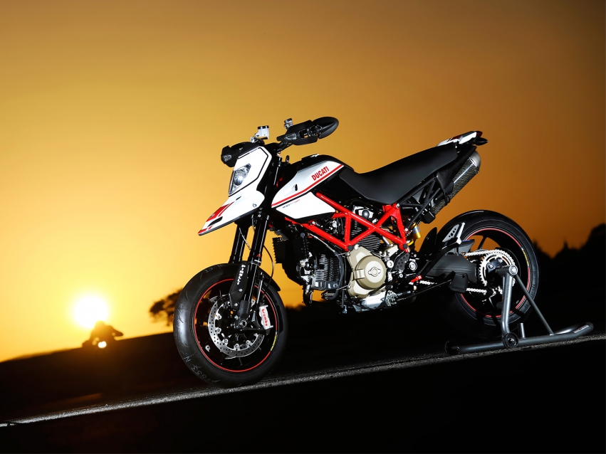 Мото обои Ducati Hypermotard 1100 Evo SP