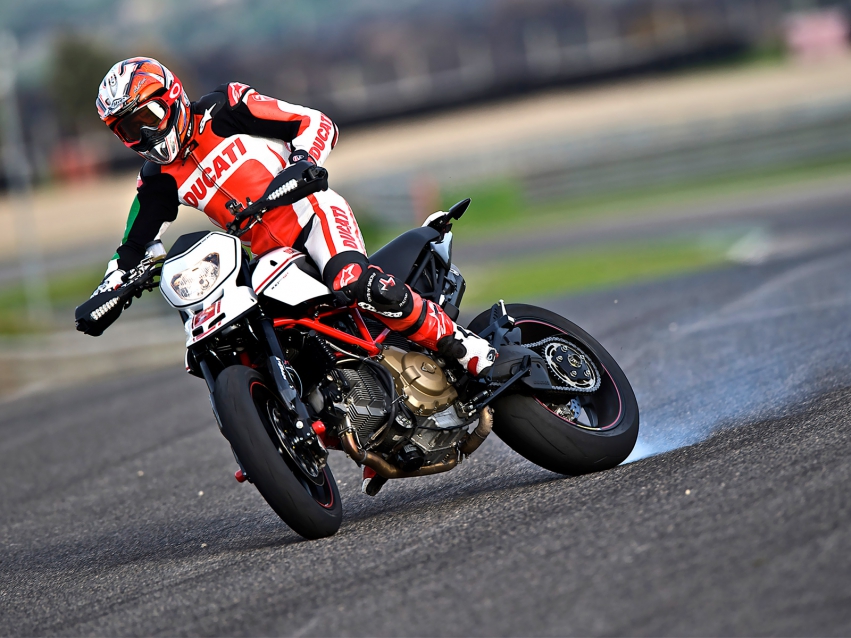 Мото обои Ducati Hypermotard 1100 Evo SP