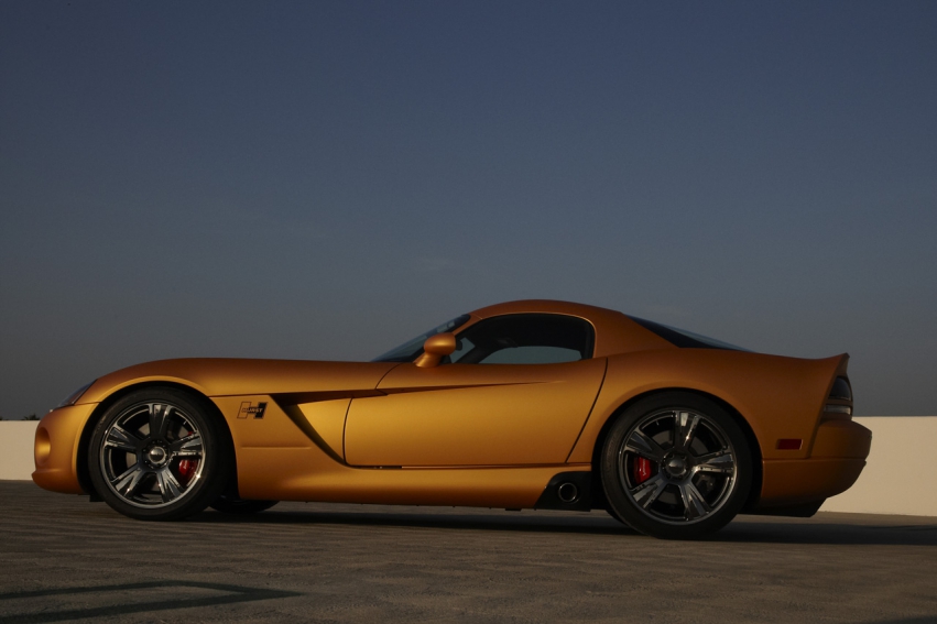 Авто обои Dodge 50th Anniversary Hurst/Viper