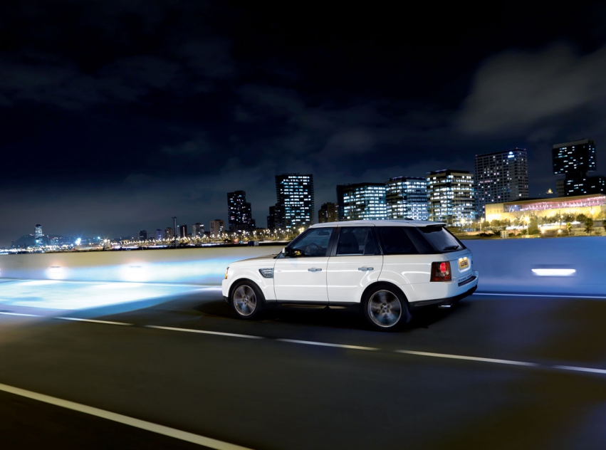 Авто обои Land Rover Range Rover Sport 2010