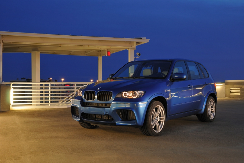 Авто обои BMW X5 M