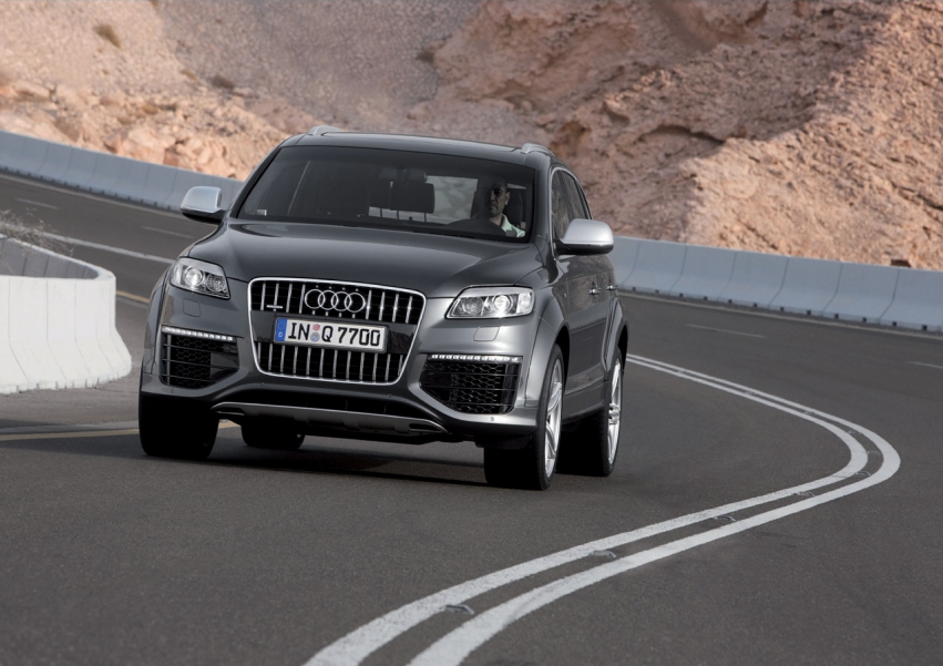 Авто обои Audi Audi Q7 V12 TDI