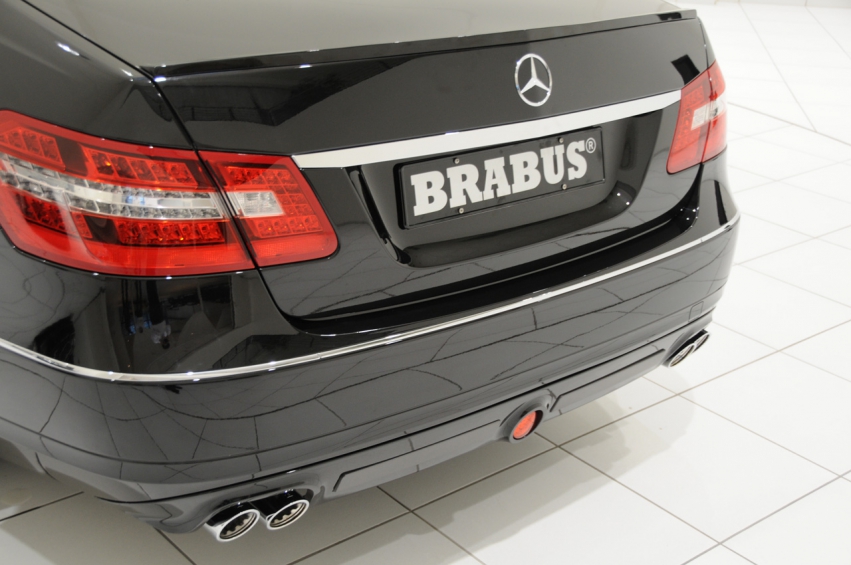 Авто обои Mercedes-Benz E Class 2009 - BRABUS 