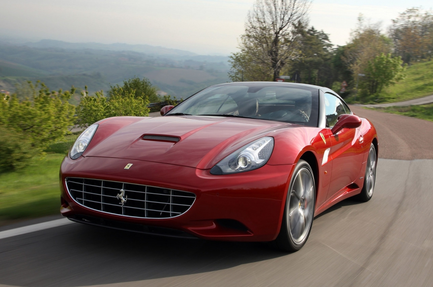 Авто обои Ferrari California 2013