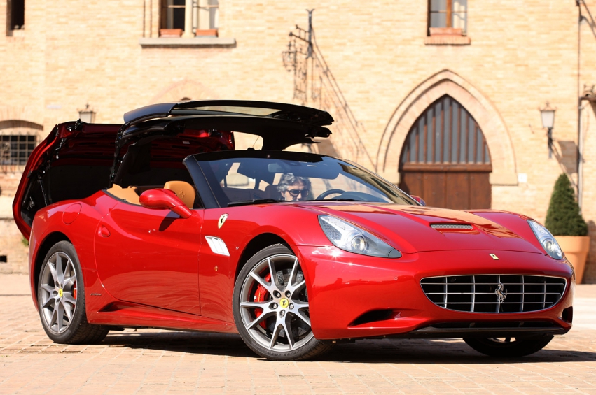 Авто обои Ferrari California 2013