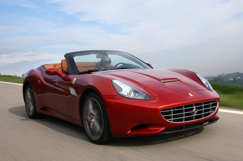 Авто обои Ferrari California 2013