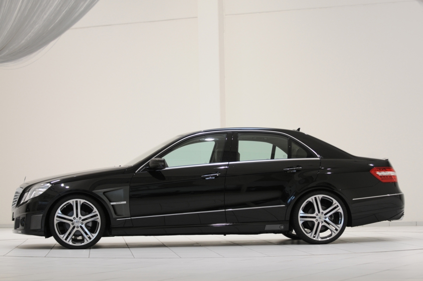 Авто обои Mercedes-Benz E Class 2009 - BRABUS 