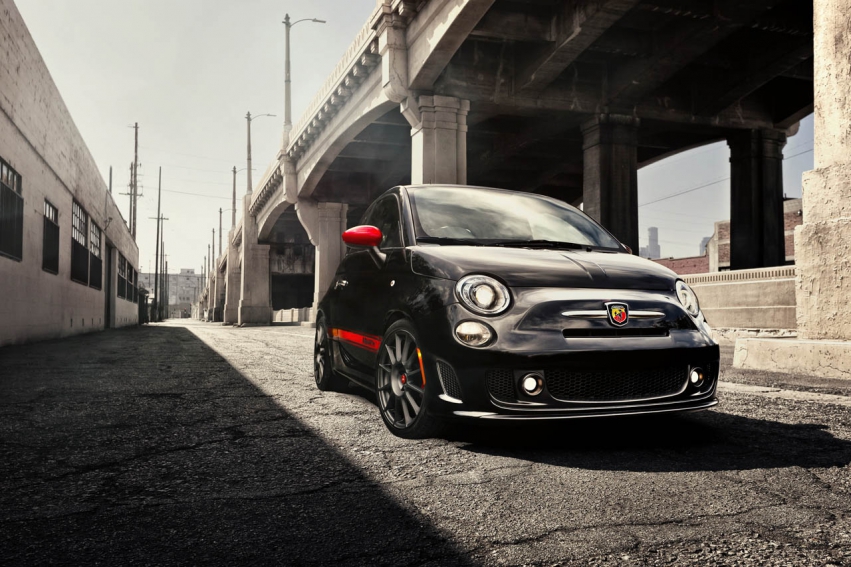 Авто обои Fiat 500 Abarth 2012