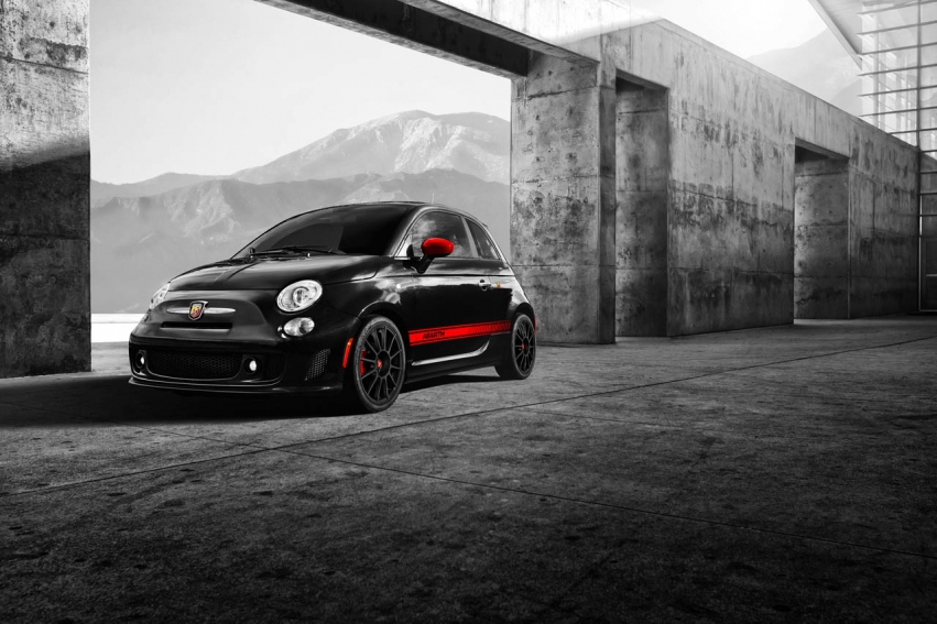 Авто обои Fiat 500 Abarth 2012