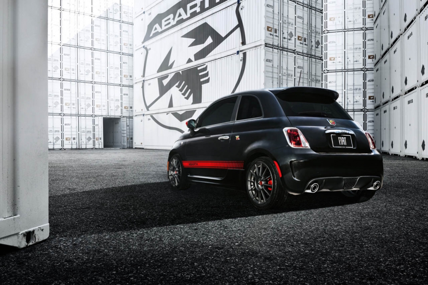 Авто обои Fiat 500 Abarth 2012