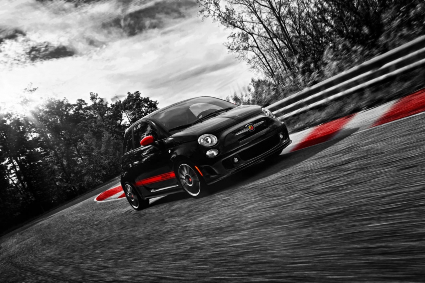 Авто обои Fiat 500 Abarth 2012