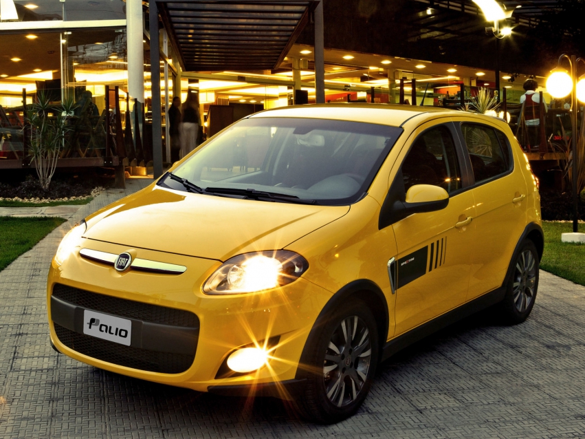 Авто обои Fiat Palio Hatchback 2011 