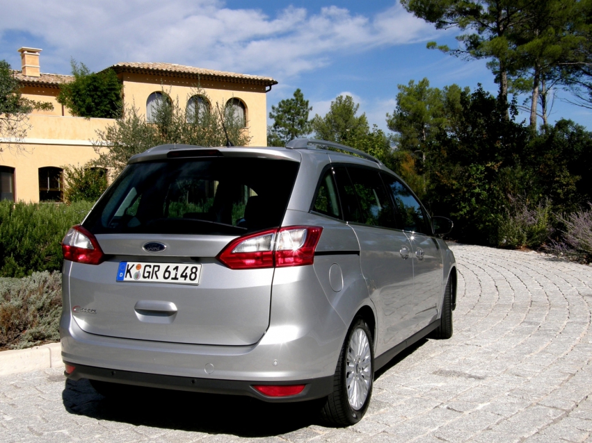 Авто обои Ford Grand C-MAX 2010