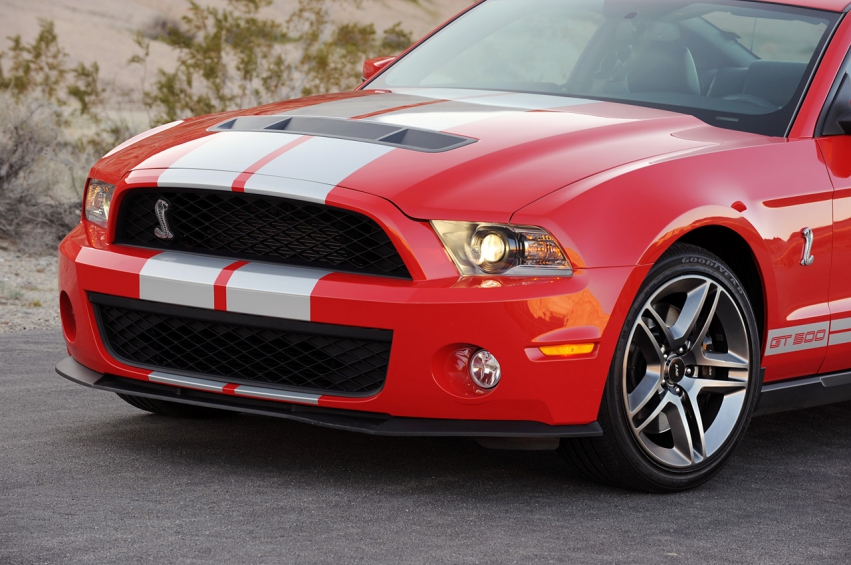 Авто обои Ford Mustang RED Shelby GT500 2010