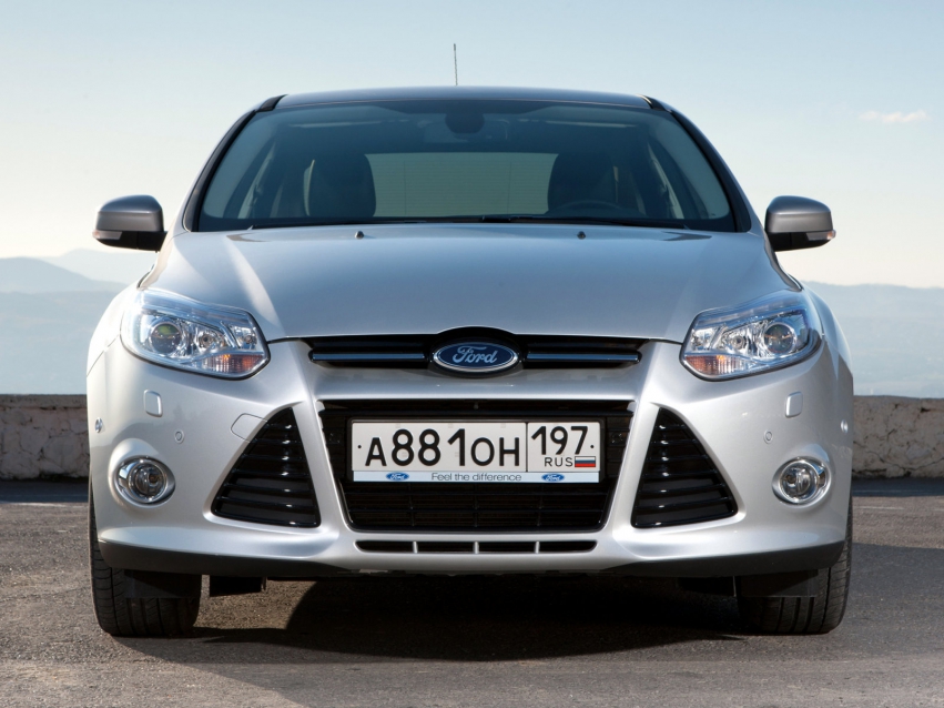 Авто обои Ford Focus Sedan 2010