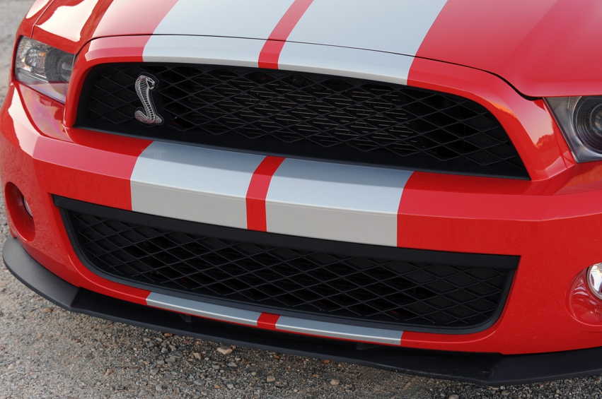 Авто обои Ford Mustang RED Shelby GT500 2010