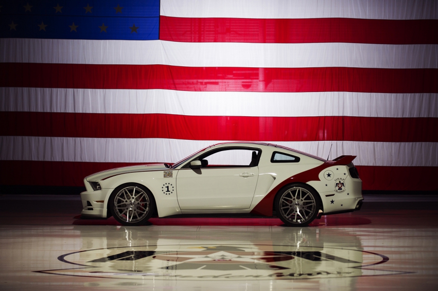 Авто обои Ford Mustang GT USAF Thunderbirds Edition 2014