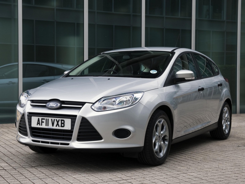 Авто обои Ford Focus Hatchback 2011