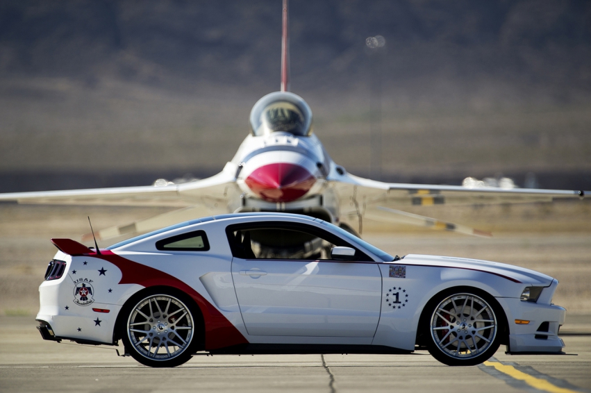 Авто обои Ford Mustang GT USAF Thunderbirds Edition 2014