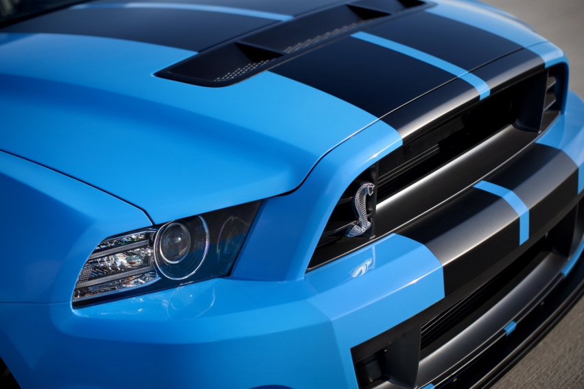 Авто обои Ford Shelby GT500 2012