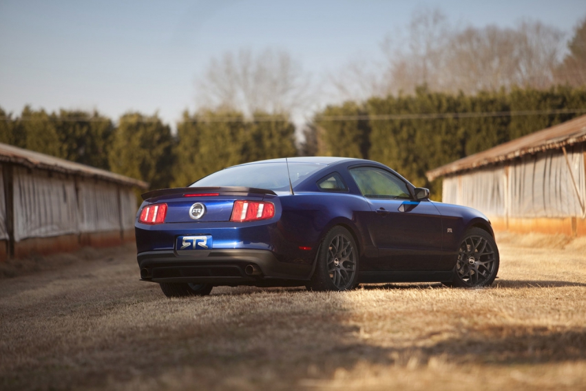 Авто обои Ford Mustang RTR