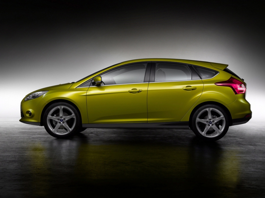 Авто обои Ford Focus Hatchback 2011