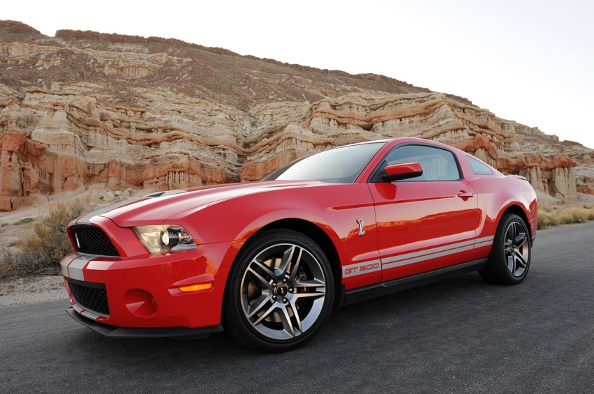 Авто обои Ford Mustang RED Shelby GT500 2010