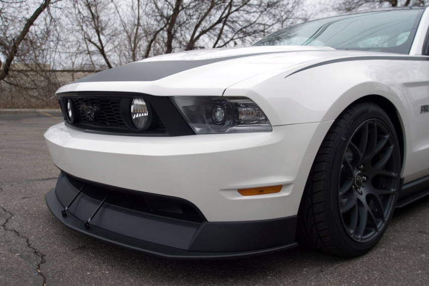 Авто обои Ford Mustang RTR