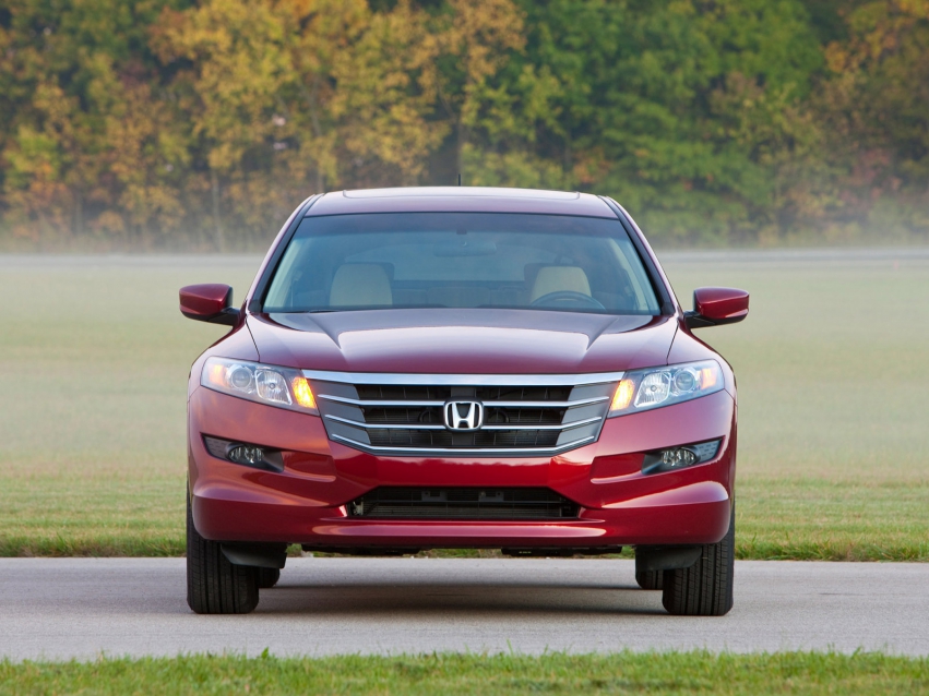 Авто обои Honda Accord Crosstour 2010