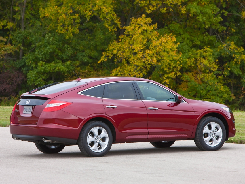 Авто обои Honda Accord Crosstour 2010