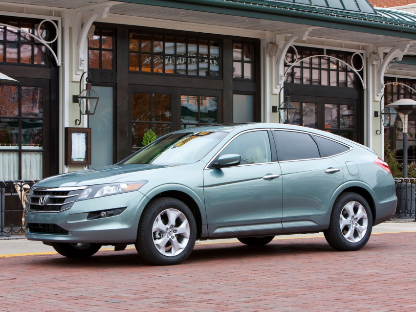 Авто обои Honda Accord Crosstour 2010