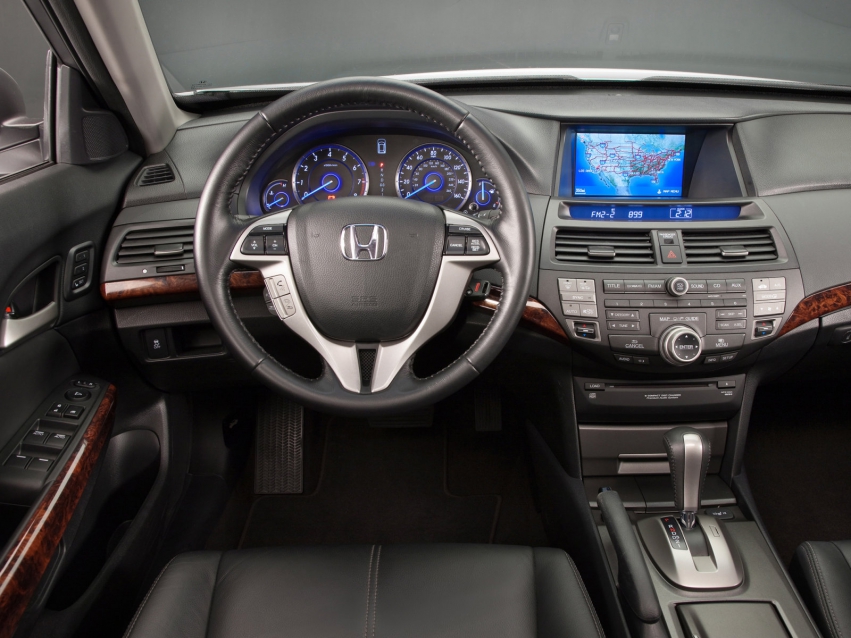 Авто обои Honda Accord Crosstour 2010