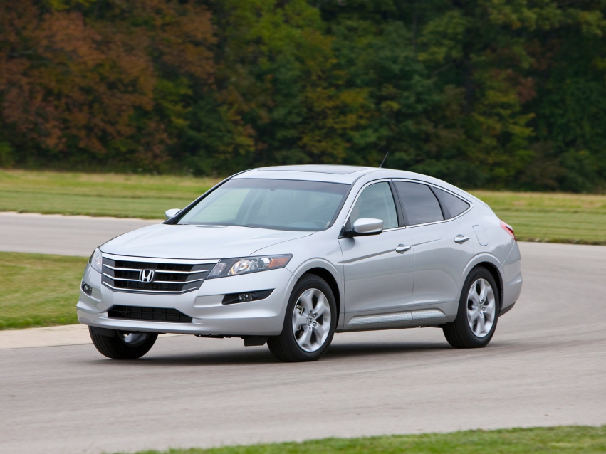 Авто обои Honda Accord Crosstour 2010