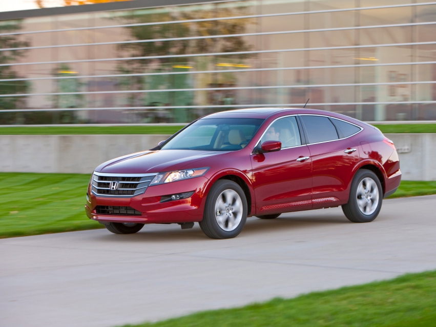 Авто обои Honda Accord Crosstour 2010