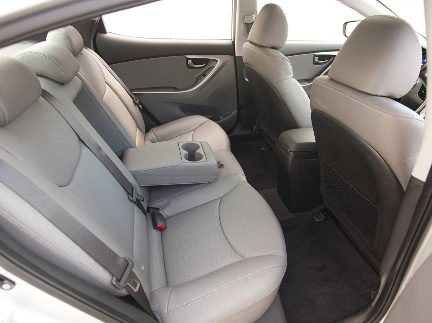 Авто обои Hyundai Elantra Sedan 2011