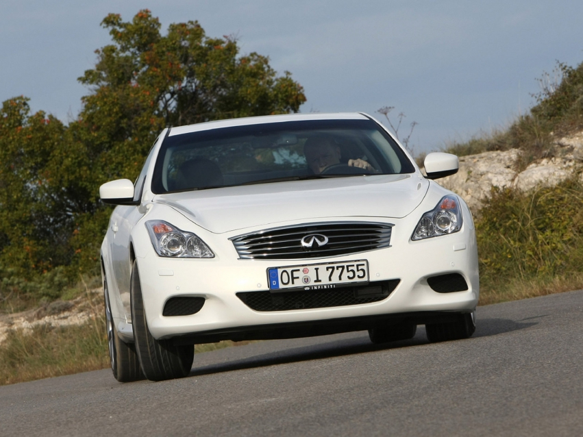 Авто обои Infiniti G37 Coupe 2010