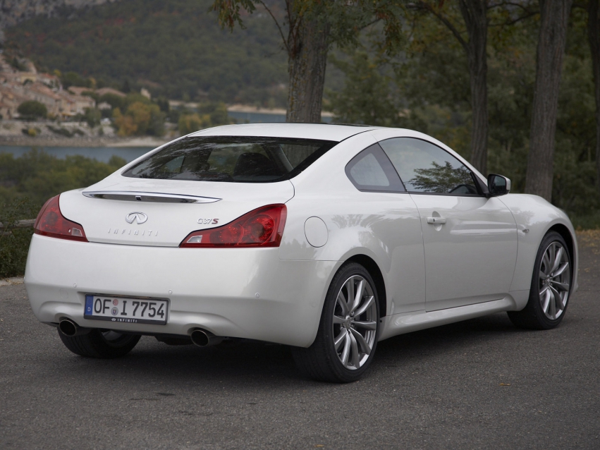 Авто обои Infiniti G37 Coupe 2010