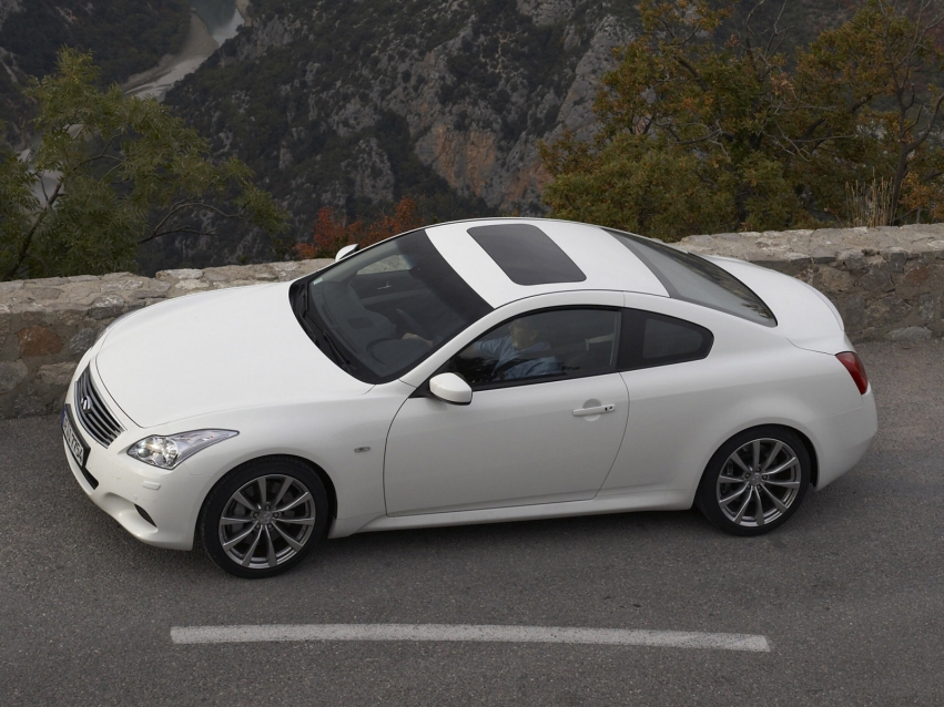 Авто обои Infiniti G37 Coupe 2010