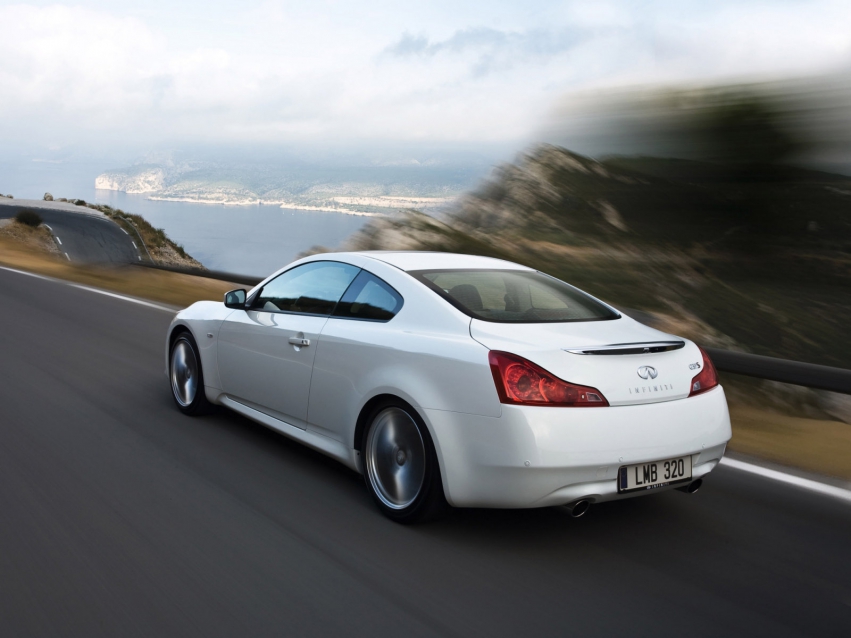 Авто обои Infiniti G37 Coupe 2010